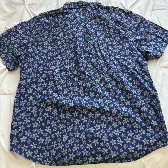 VINEYARD VINES Men's Slim Fit Murray Blue & White Short Sleeve Button Down Shirt - Picture 3 of 3